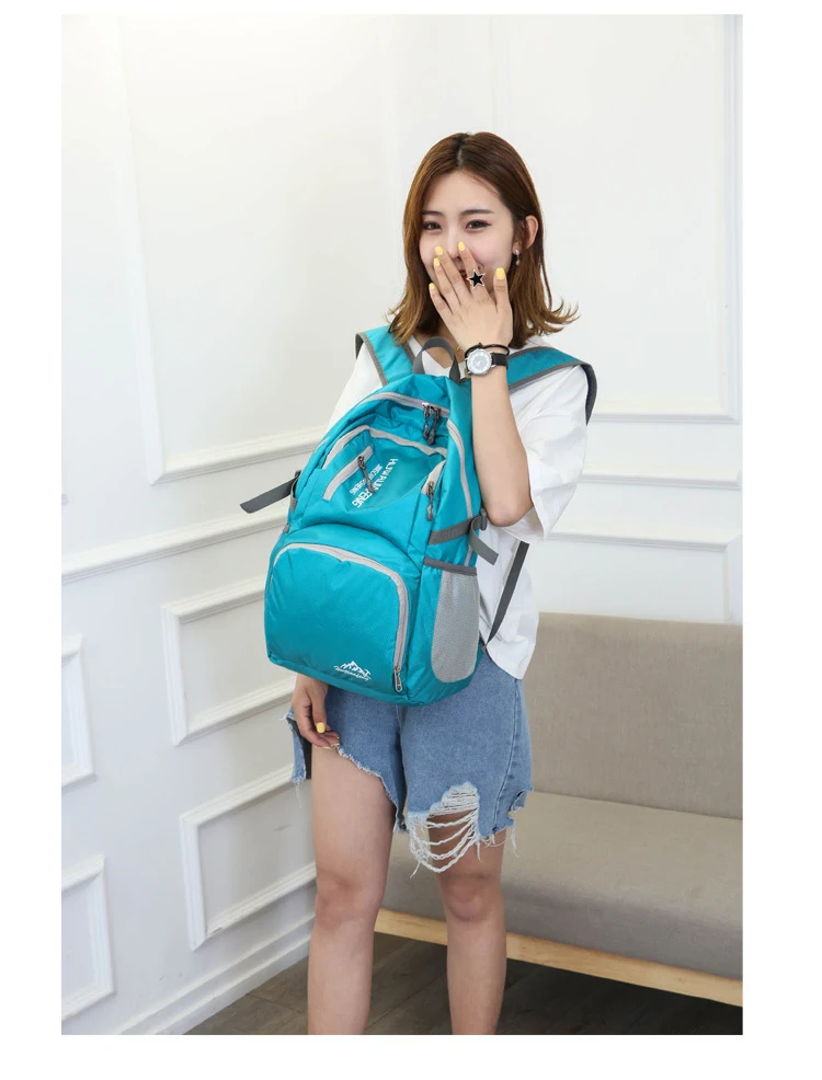 Title 8, Mochila de viagem ultraleve para homens e mulhe...