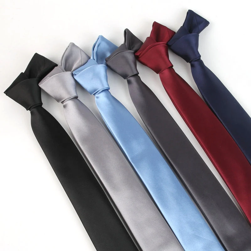 Title 4, Premium quality tie for the modern gentleman. E...