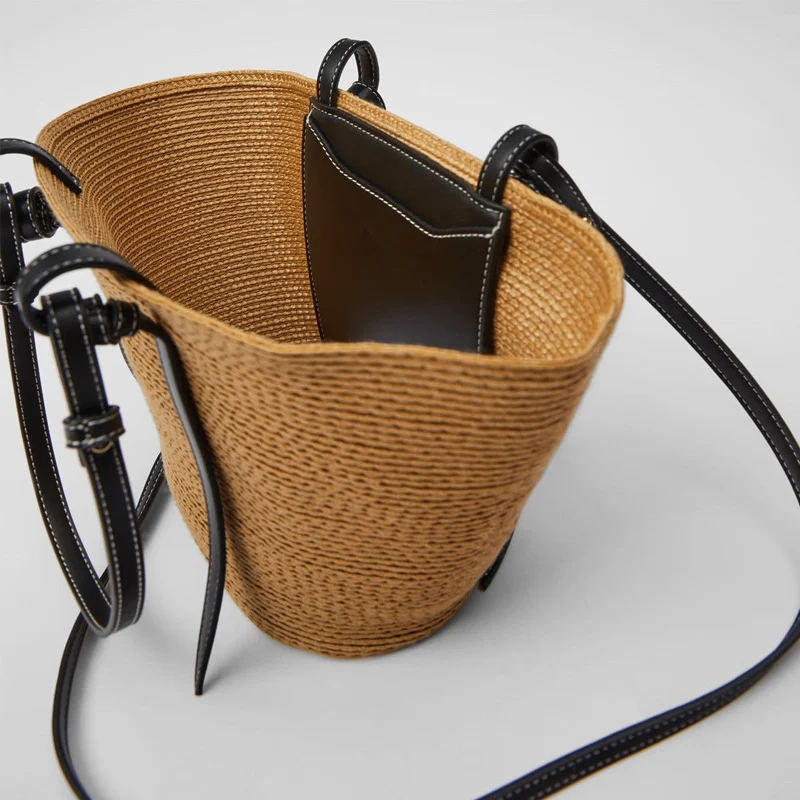Bolsa de mão tecida à mão com blocos de cores de palha, grande capacidade, perfeita para praia, compras e piqueniques. — foto 4