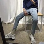 Jeans Cropped Slim Fit Masculina com Costura Irregular, Caimento Moderno e Confortável, Perfeita para um Visual Casual e Elegante — foto 6