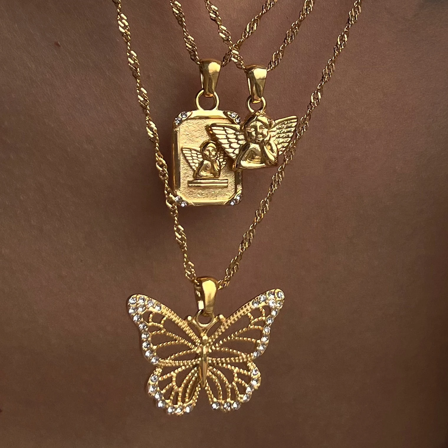 Colar com pingente de placa quadrada fashion, um acessório elegante para mulheres. Adicione um toque moderno e sofisticado a qualquer look com facilidade. — foto 12