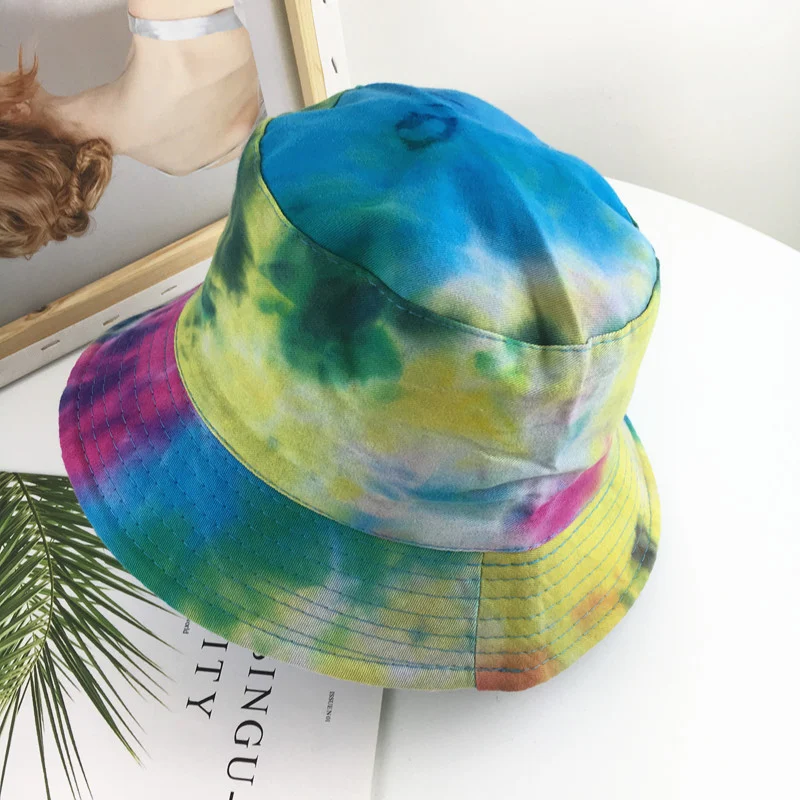 Title 3, Tie-dye vissershoed met kleurverloop