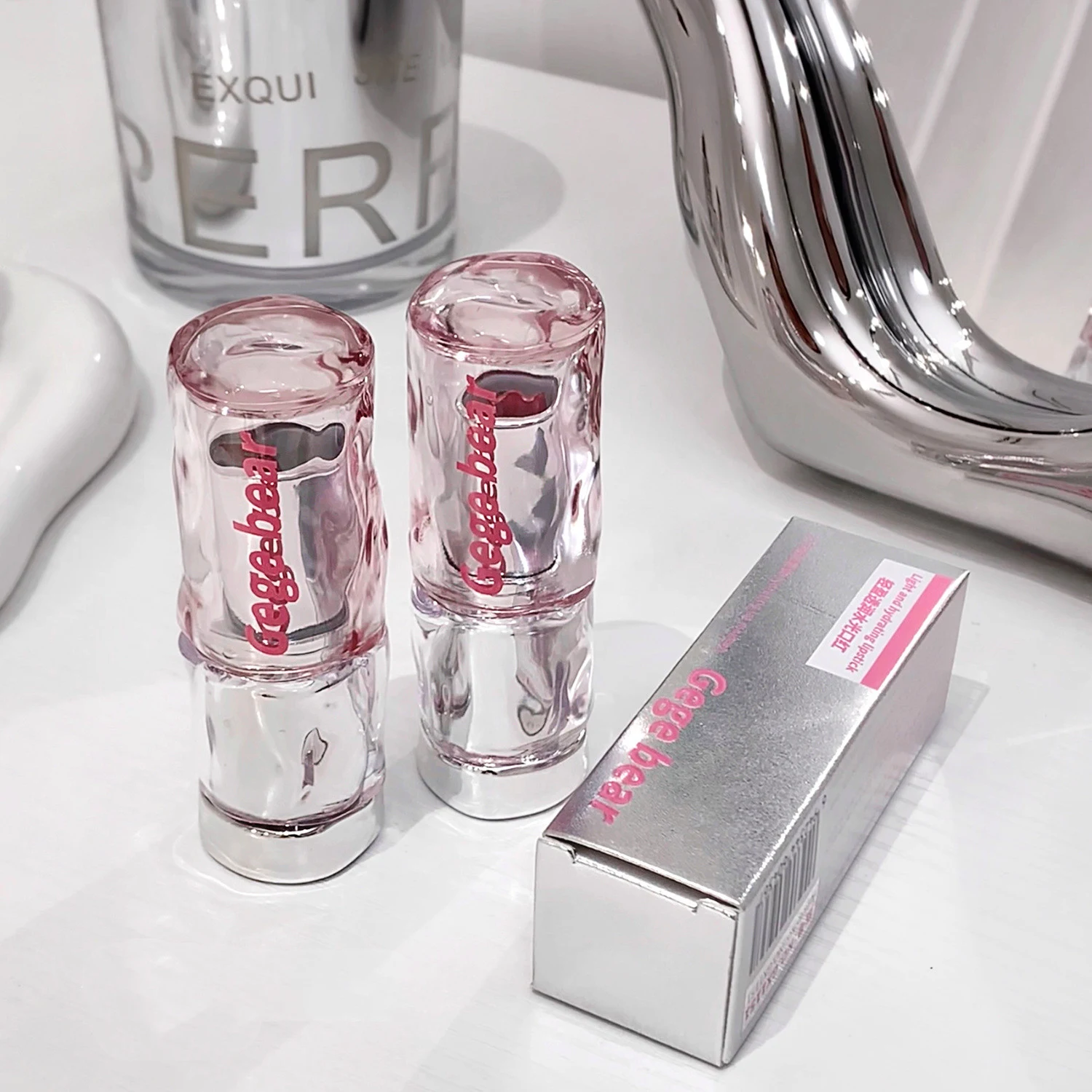 Title 5, Light transparent moisturizing lipstick. Moistu...
