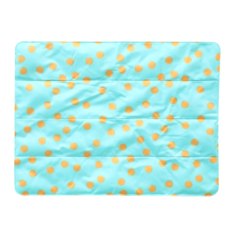 Title 8, Pet gel ice pad. Provides cooling comfort for d...