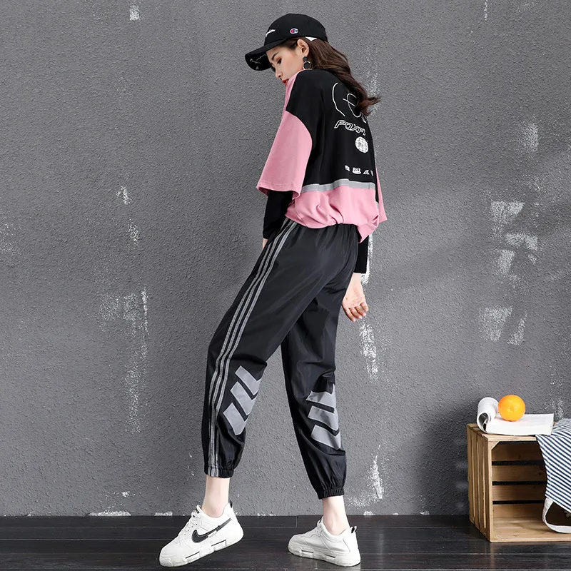 Comfortable and versatile casual pants for everyday wear. Perfect for any occasion, offering all-day comfort, style, and — photo 1