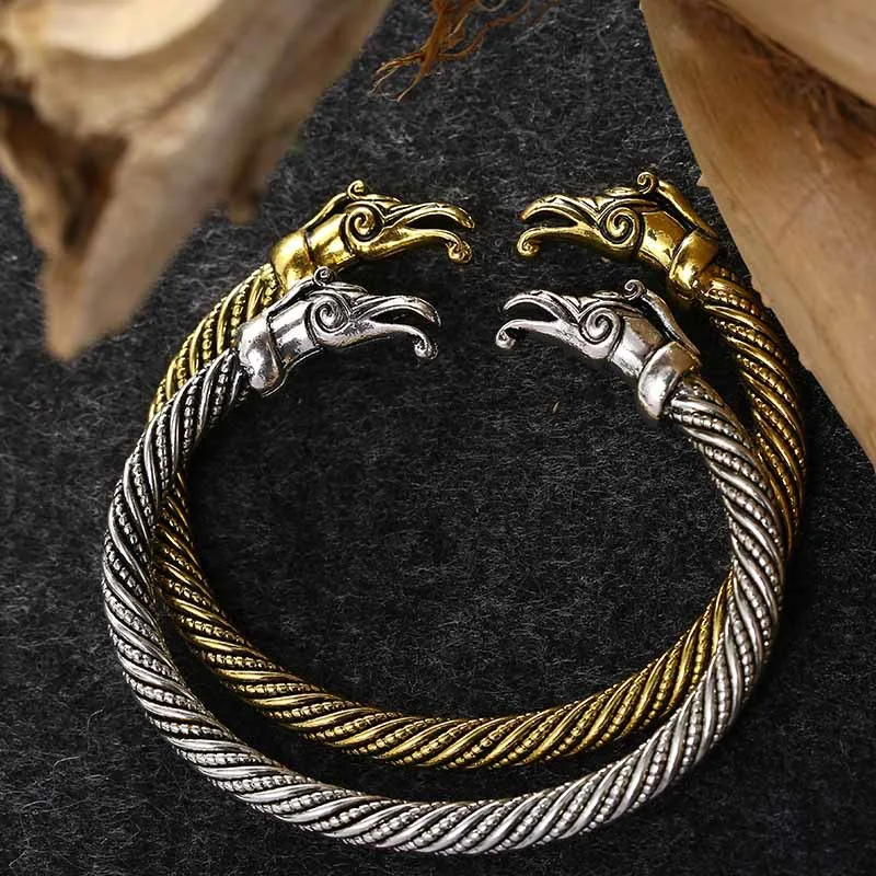 Pulseira ajustável de arame de aço vintage com cabeça de animal torcida. Design único e durável para um visual autêntico, ideal para uso diário. — foto 7