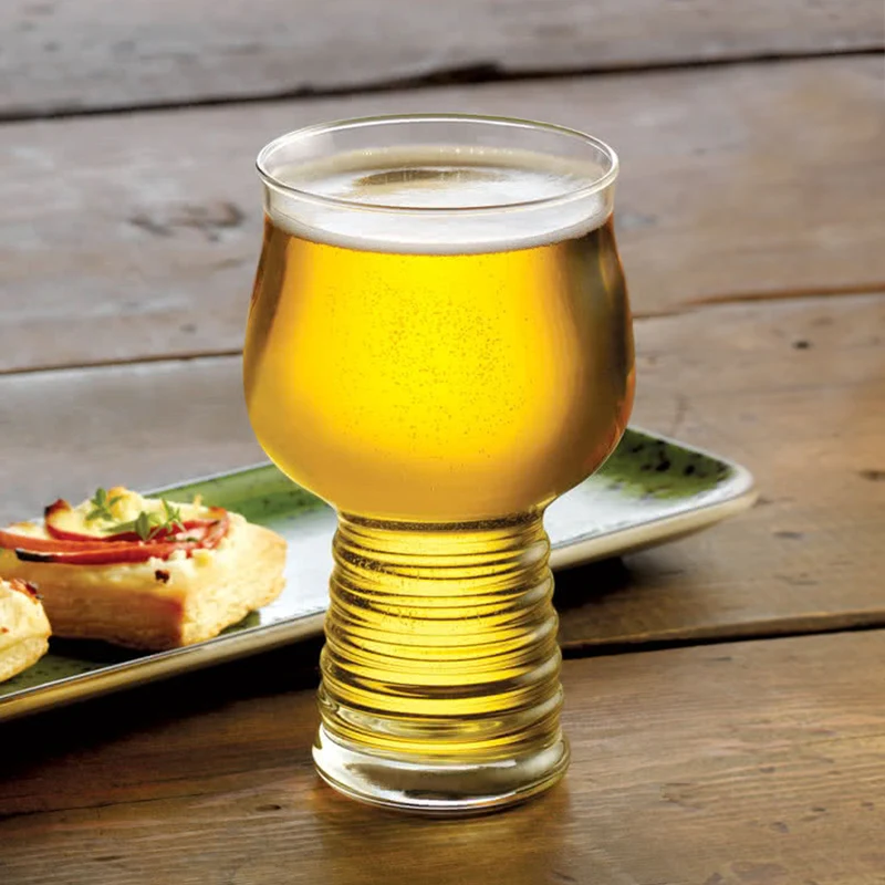 Title 10, Geniet van ambachtelijk bier met stijl. Stevige...