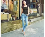 Top feminino com costas de laço, manga curta e slim. Design elegante e moderno para um visual sofisticado e confortável. — foto 2