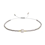 Pulseira Tecida Simples de Moda Feminina Um acessório elegante e descomplicado, perfeito para complementar qualquer look casual, adicionando um toque de charme. — foto 1