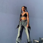 Jeans donna Net Celebrity, sottili, con strappi dalla personalità wild. Gli stessi jeans per un look moderno e audace. — foto 5