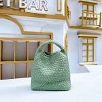 Bolsa de ombro tote tecida, versátil e de grande capacidade. Perfeita para compras, trabalho, escola e viagens. — foto 10