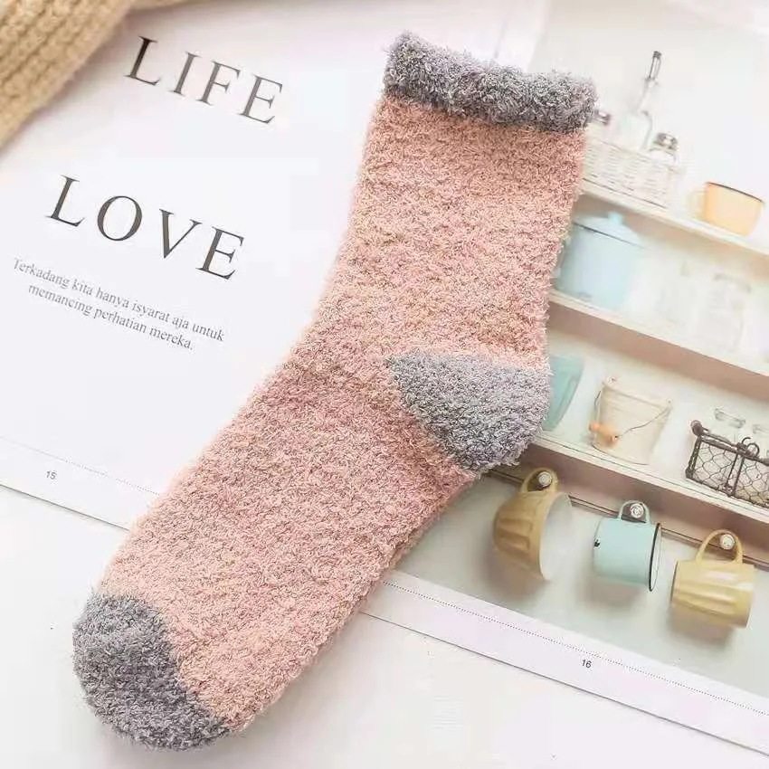 Title 7, Color Twist Coral Fleece Winter Tube Socks