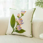 Capa de almofada para sofá com bordado floral, transforme sua sala com este toque de elegância e conforto, ideal para relaxar e decorar. — foto 6