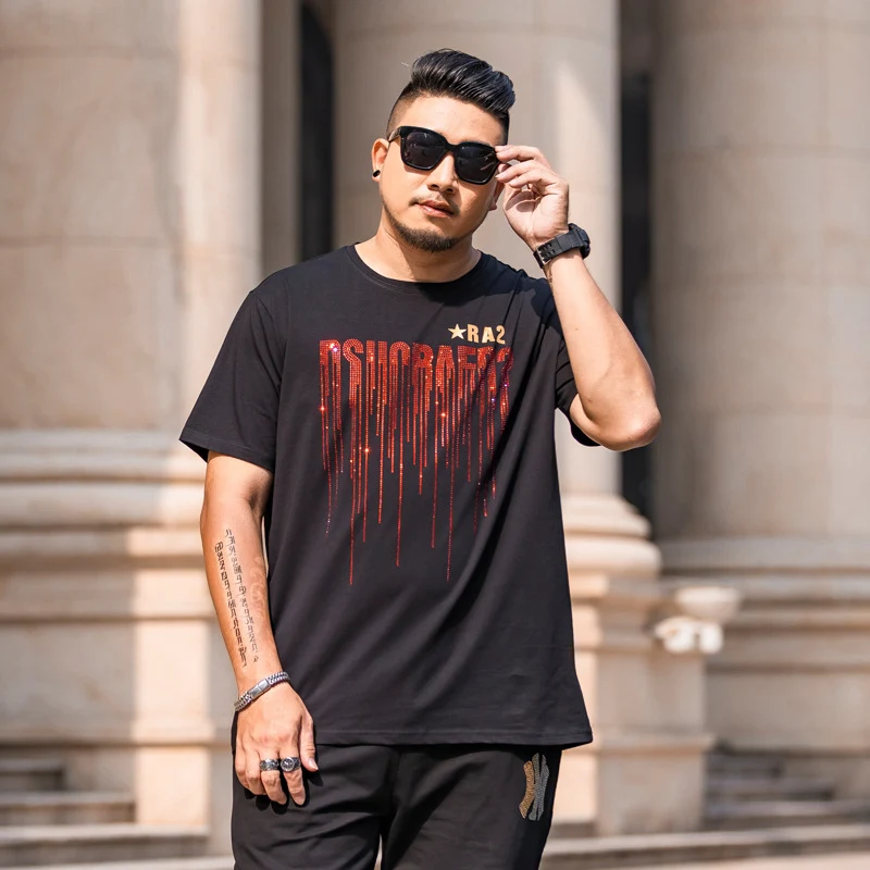 T-shirt largo europeo e americano con mezza manica e strass. Perfetto per un look moderno, comodo e brillante, per un tocco di stile unico. — foto 1