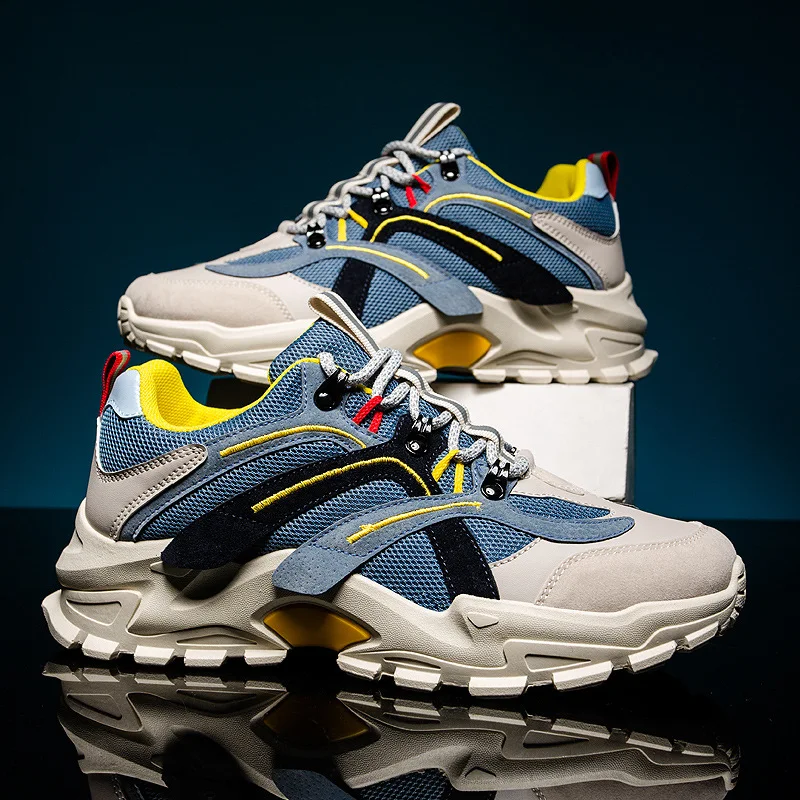 Atmungsaktive Mesh-Laufschuhe für Studenten. Leichte Sportschuhe für maximalen Komfort beim Laufen und im Alltag. Ideal für aktive junge Menschen. — foto 4