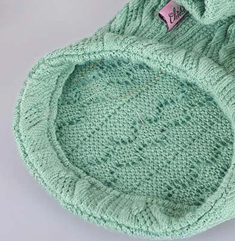Title 6, Pure color knitted autumn and winter dog sweate...