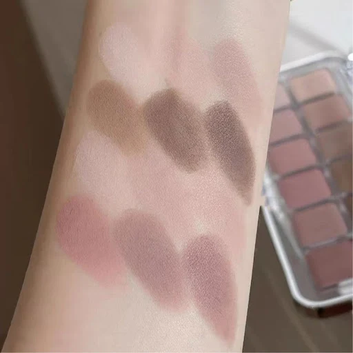 Title 6, Inspiration Twelve Colors Eyeshadow Palette, Lo...