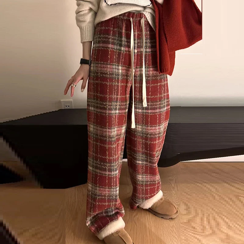 Christmas Red Wool Fleece-lined Lattice Loose Pants offer warm and festive comfort. These winter-ready pants are perfect — photo 6