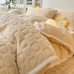 Capa de edredom de quatro peças em tafetá espesso tridimensional, para uma experiência de sono luxuosa e um visual elegante no seu quarto. — foto 9