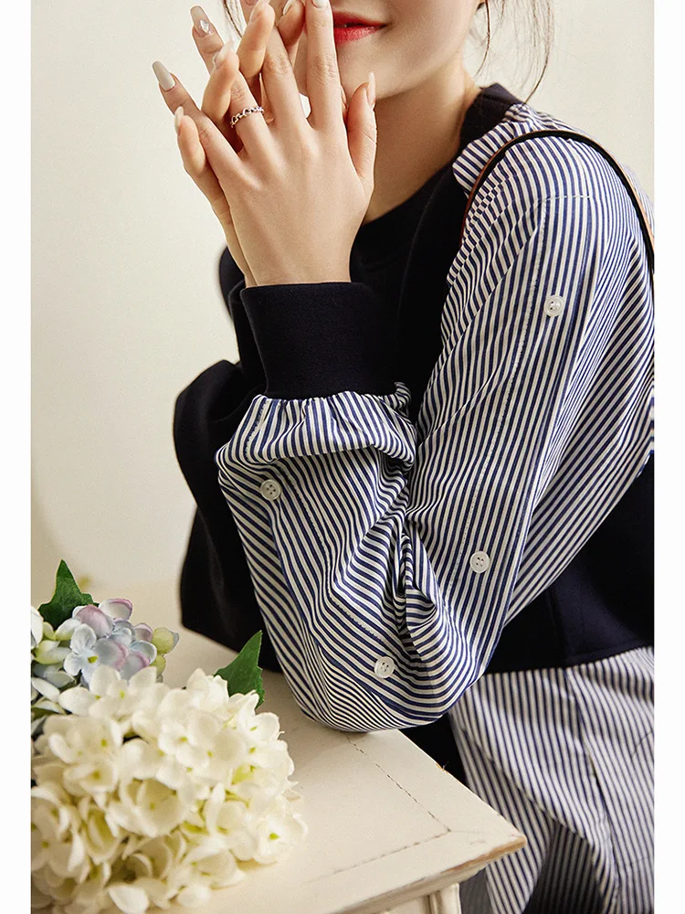 Damesmode commuter sweater, losse air layer, ronde hals, strepen en patchwork, perfect voor comfort en stijl tijdens het reizen. — foto 8