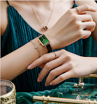 Relógio feminino retrô pequeno quadrado à prova d'água Design clássico e moderno, perfeito para mulheres que buscam estilo e praticidade em qualquer ocasião. — foto 3