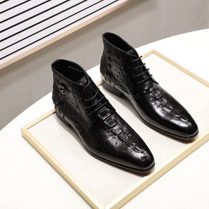 Botas nude casuais de couro britânico respirável cano alto com padrão em relevo e cadarço, perfeitas para o trabalho. — foto 4