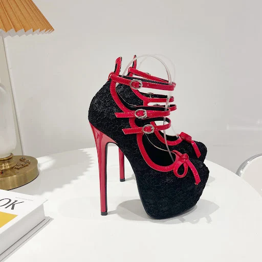 Title 6, Sapatos de salto fino outono para mulheres. Mod...