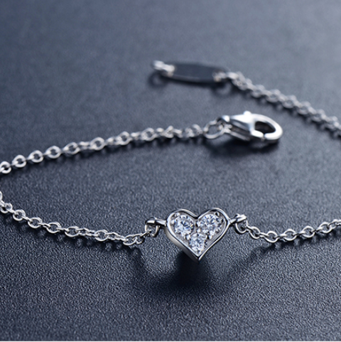 Title 4, Pulseira de amor personalizada