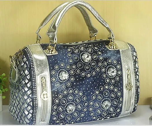 Title 5, Bolsa jeans com cinto de lona, sutiã de strass,...