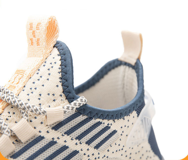 Title 3, Ademende sportschoenen voor heren van vliegende...