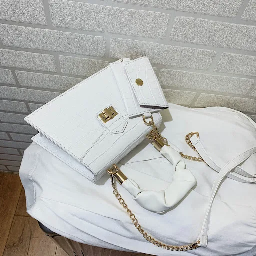 Title 12, The all-match shoulder messenger bag for everyd...