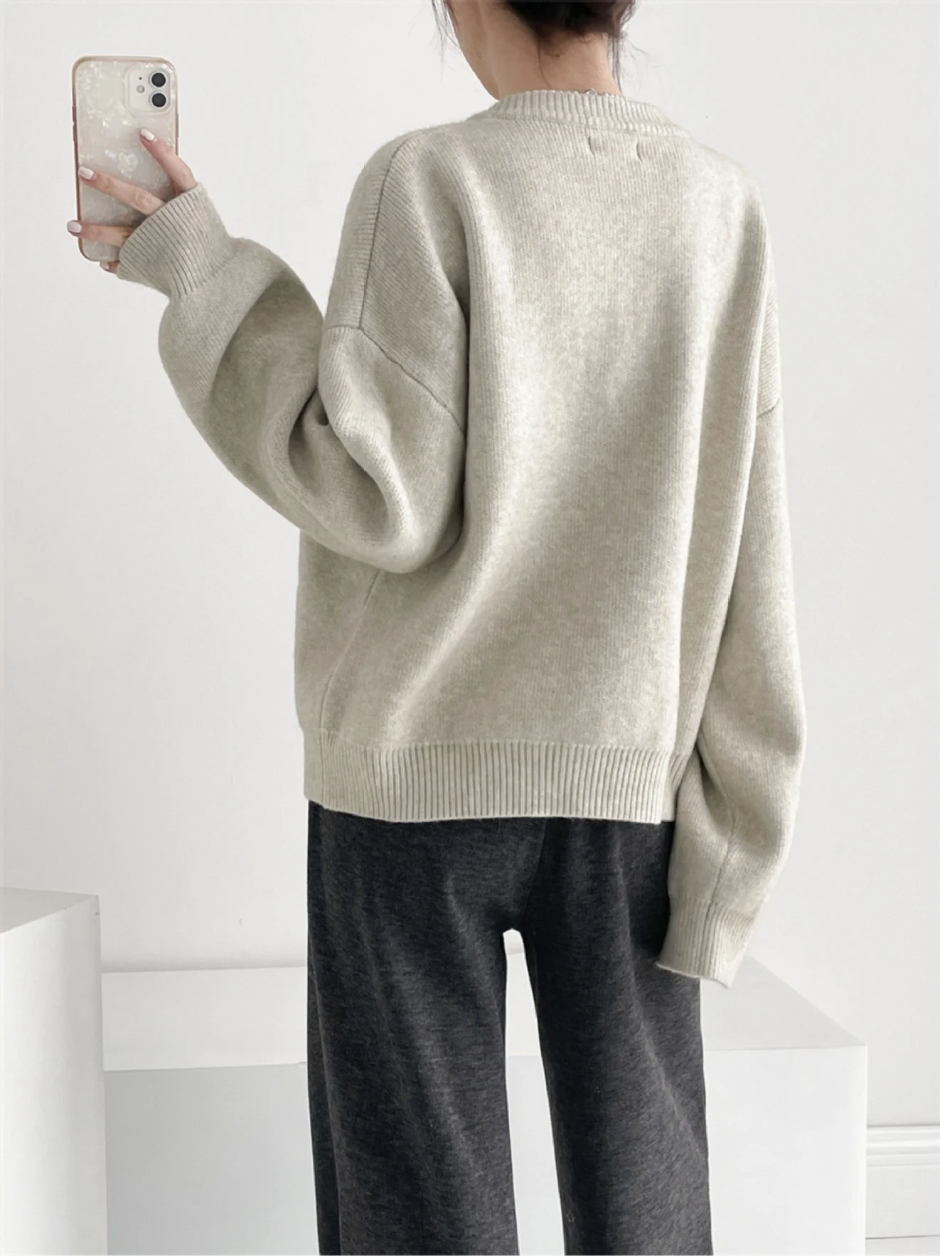 Title 14, Womens Round Neck Solid Color Loose Knitted Ca...
