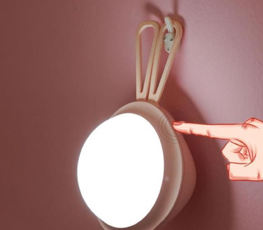 Title 4, Inductie oplaadbare LED bedlamp voor studentenk...