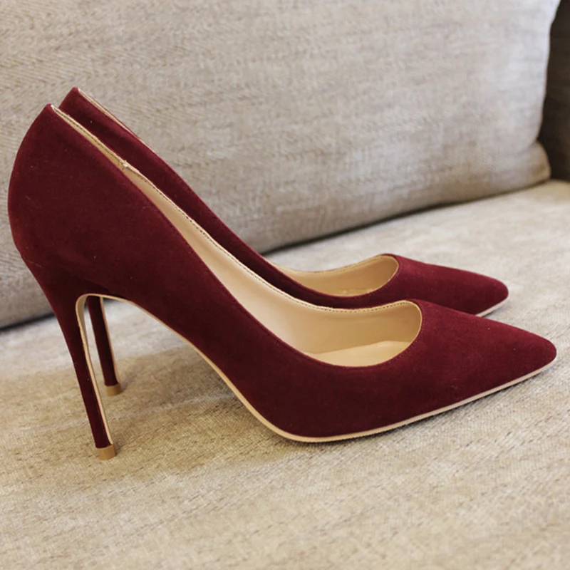 Nubuck suede pointed high-heeled shoes. Step into sophistication and comfort. Elevate your style for special occasions a — photo 1