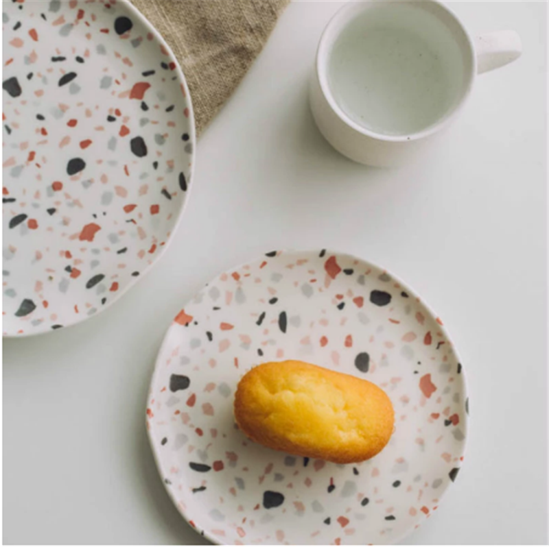 Title 2, Japanese-Style Creative Dishes Set Personalized...