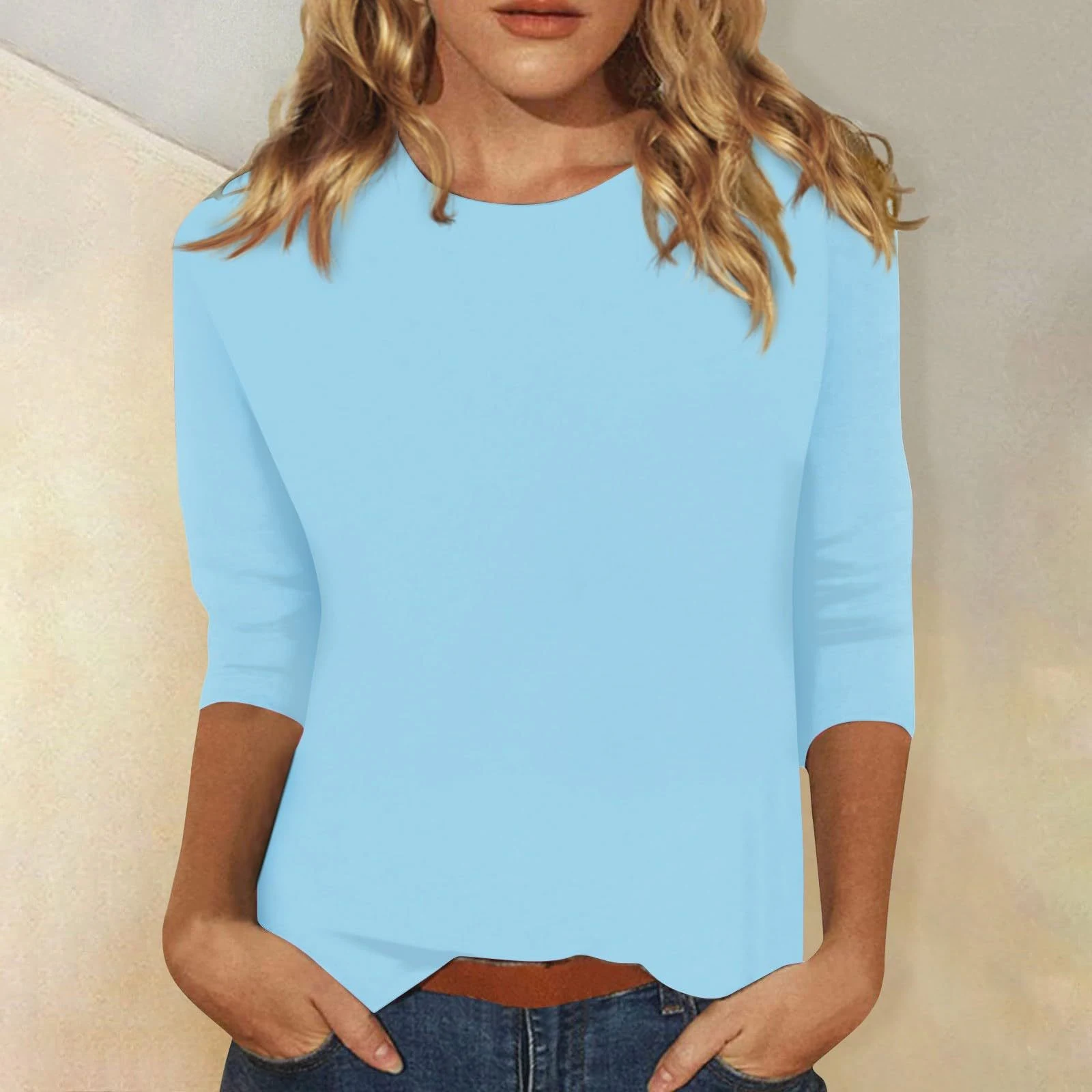 Top da donna Girocollo Maniche 3/4 Un capo versatile per ogni occasione, comfort ed eleganza. Perfetto per un look raffinato. — foto 12