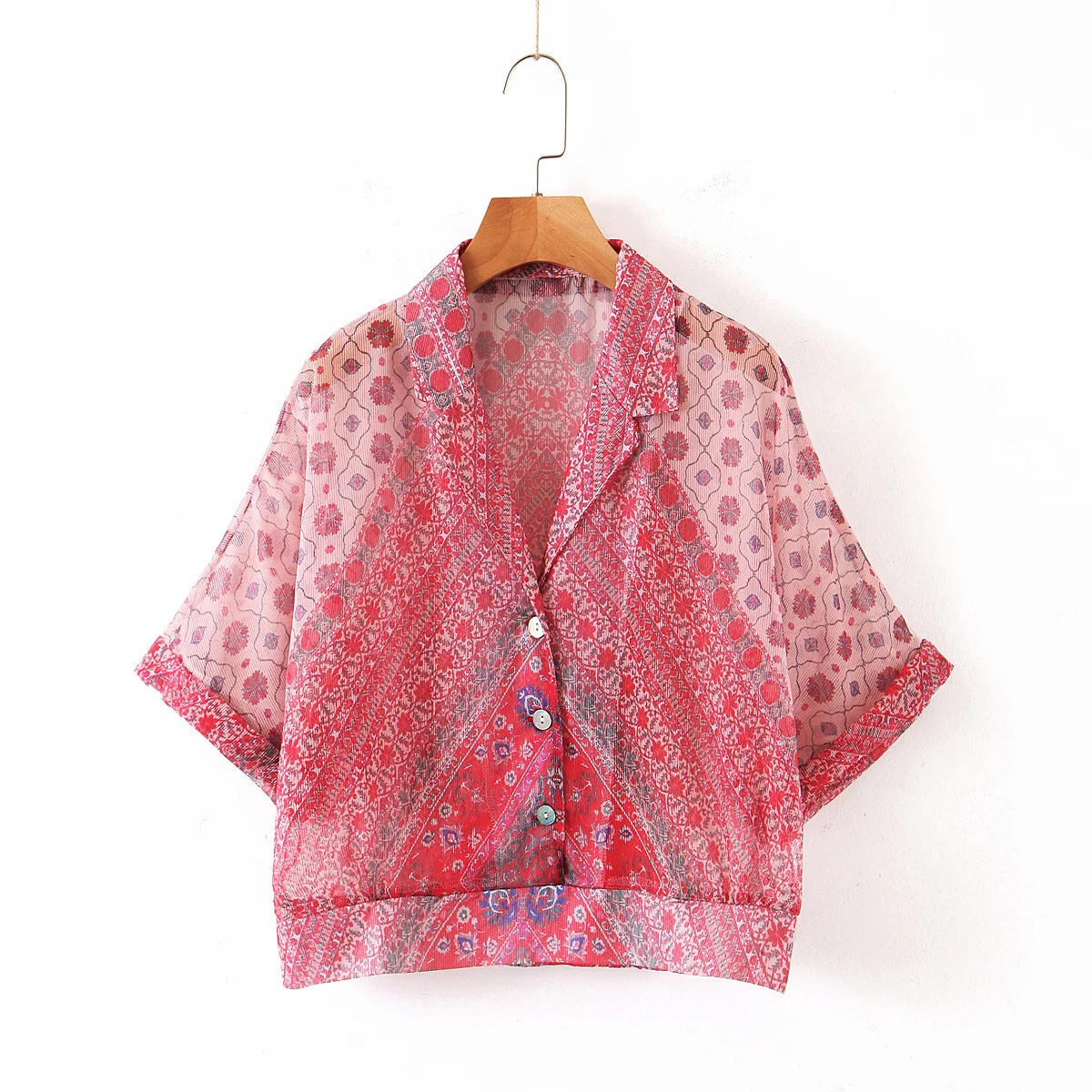 Dames overhemd met korte mouwen en revers, losse pasvorm. Ideaal voor een casual look en comfortabel om te dragen, perfect voor de zomer. — foto 4