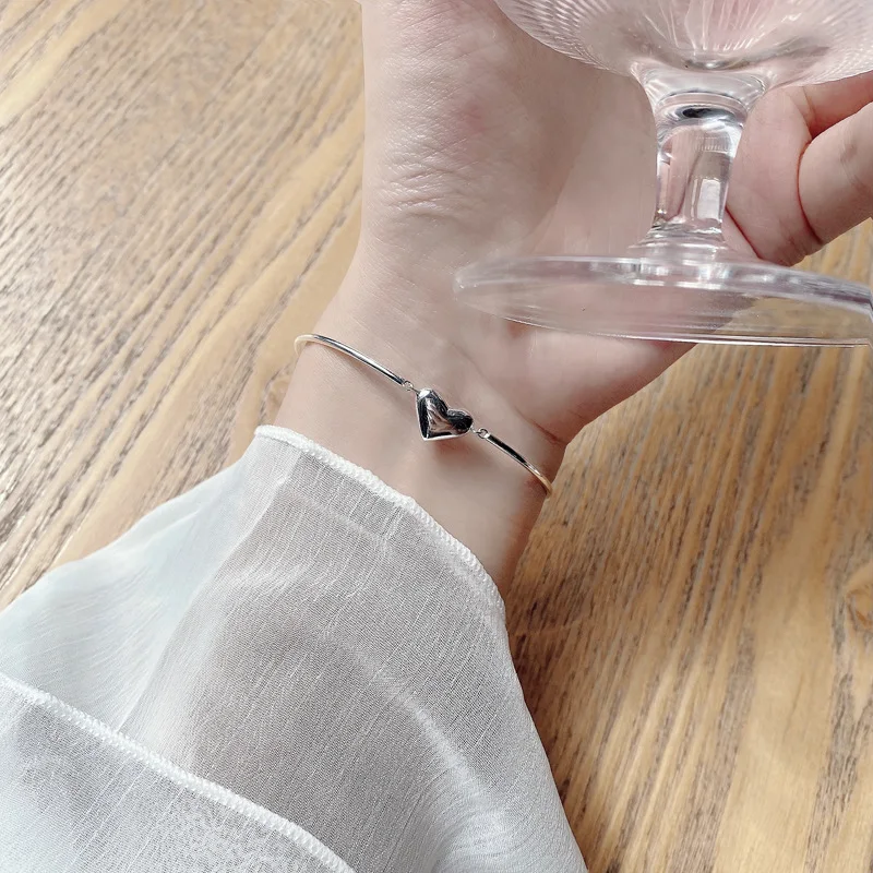 Pulseira de amor em prata esterlina para corpo inteiro, design de nicho Ins, luxo leve, acessório elegante e sofisticado para mulheres. — foto 3