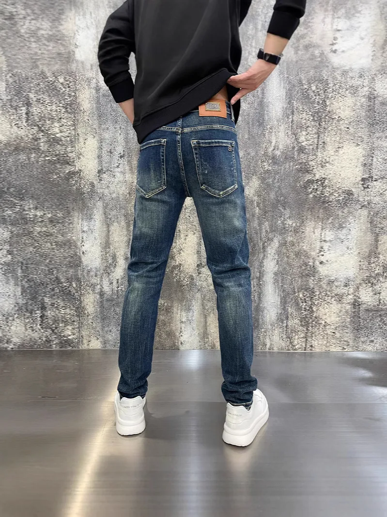 Personalisierte Herren Stretch-Hosen für Jeden Anlass. All-Matching Design, Flexibilität, Komfort und Individuelle Passform für dich. — foto 4