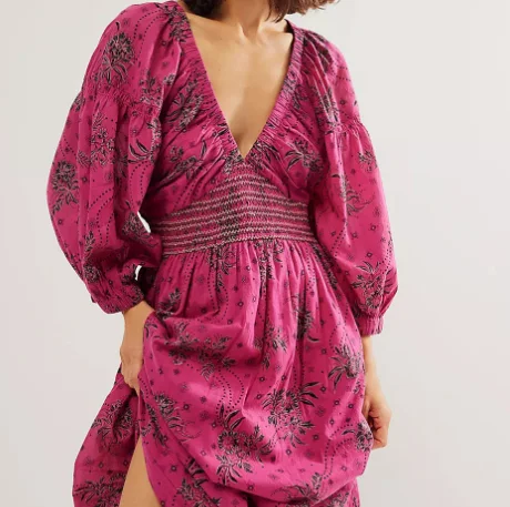Lange damesjurk met lantaarnmouwen, V-hals en taille-slimmend effect, voor een elegante en flatterende uitstraling. — foto 31