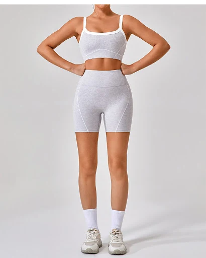 Title 15, Dames perzik kleurige fitnessbroek met heupverh...
