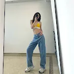 Kadın Yüksek Bel Gradient Siyah Kot Pantolon – Şıklık ve Konfor. Modern görünüm, vücuda oturan kesim, gün boyu rahatlık sunar. — Fotoğraf 8