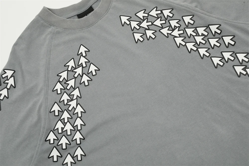 Camiseta masculina de manga curta com estampa criativa de flechas, design moderno e arrojado, perfeita para um visual casual e estiloso, conforto garantido. — foto 12