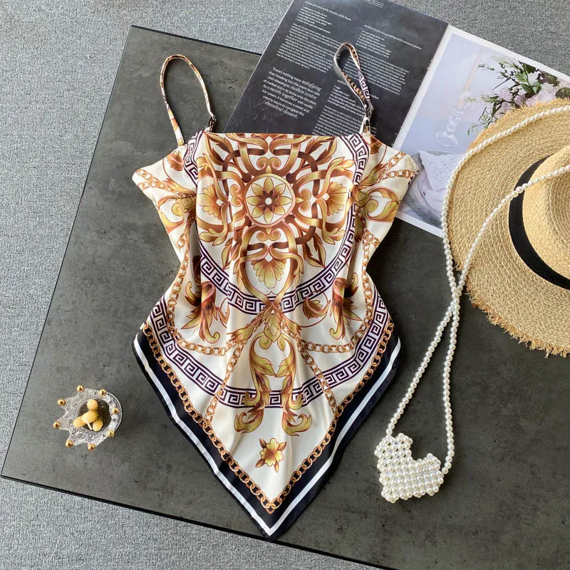 Title 15, Abdominaal hemdje met open rug en print