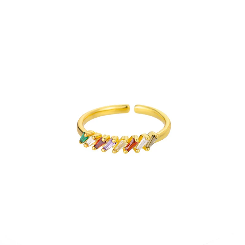 Anel ajustável banhado a ouro com abertura. Conforto e elegância para qualquer dedo. Um acessório perfeito para o uso diário. — foto 6