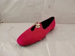 Scarpe da donna basse con punta quadrata e bocca centrale, ideali per comfort e stile quotidiano, un tocco di eleganza. — foto 2
