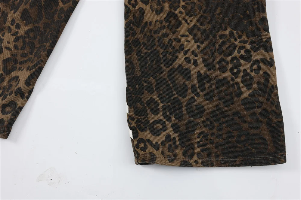 Men's Leopard Print Denim Straight-leg Pants. Stylish, comfortable, and versatile jeans for a bold, modern look. — photo 3