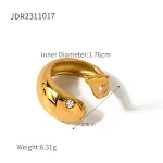Anel de Aço Titânio Simples Estilo Cool em Ouro 18K. Design moderno e minimalista para um visual elegante e sofisticado. — foto 7