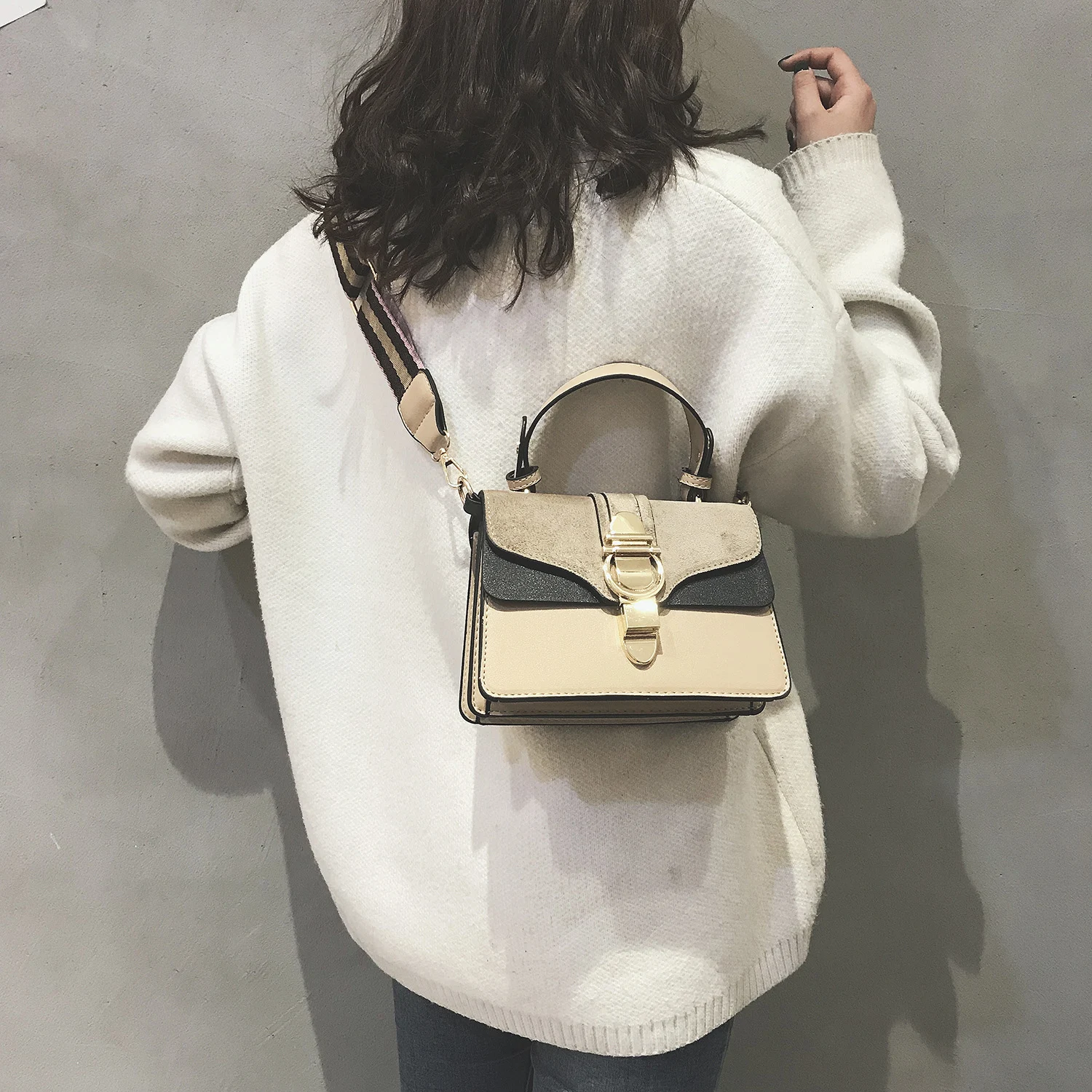 Title 8, Bolsa transversal de ombro selvagem e retrô