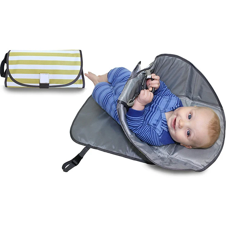 Clutch trocador portátil para bebês recém-nascidos, ideal para viagens e passeios. Troca de fraldas fácil, rápida e higiênica em qualquer lugar. — foto 13